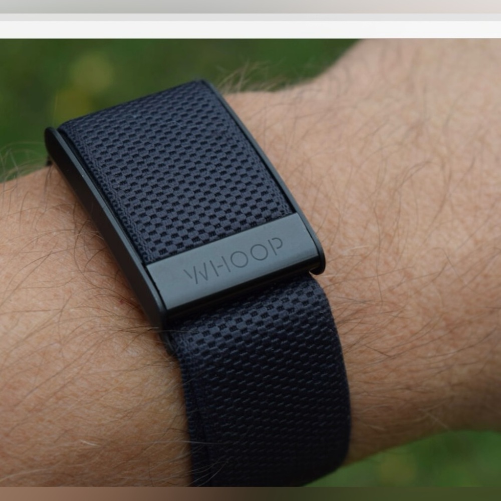 Whoop Black Fitness Band 4.0